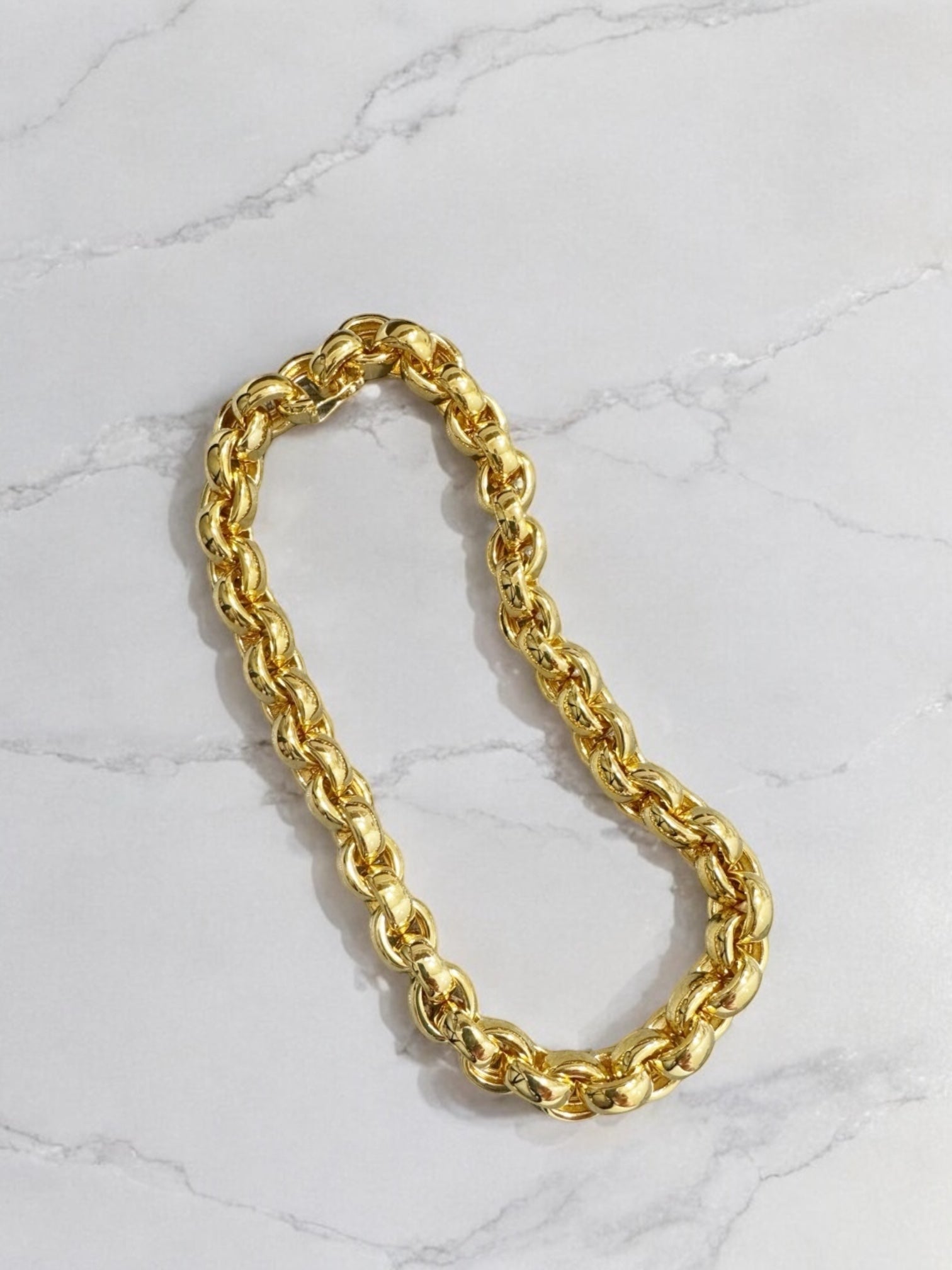 Agade bold necklace