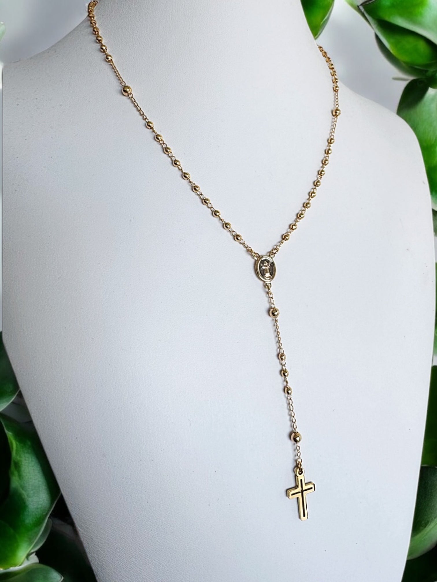 Divino niño rosary necklace