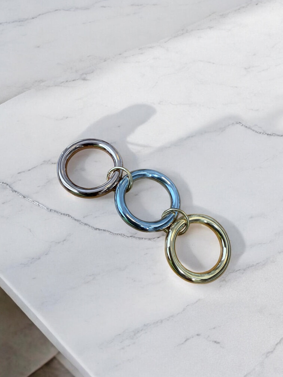 Three Ringed Circle Circle 3 rings